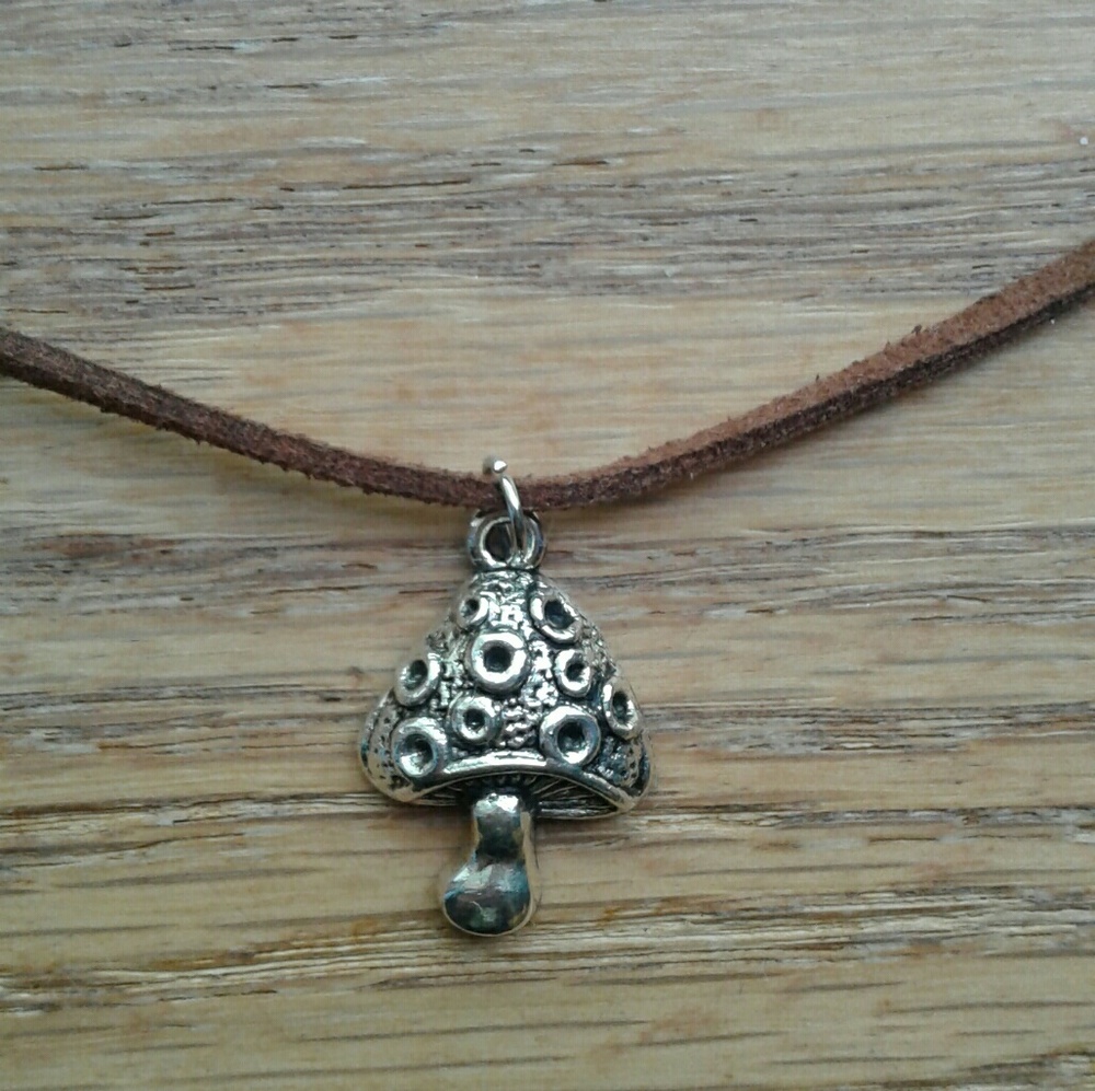 🍄Mushroom Necklace